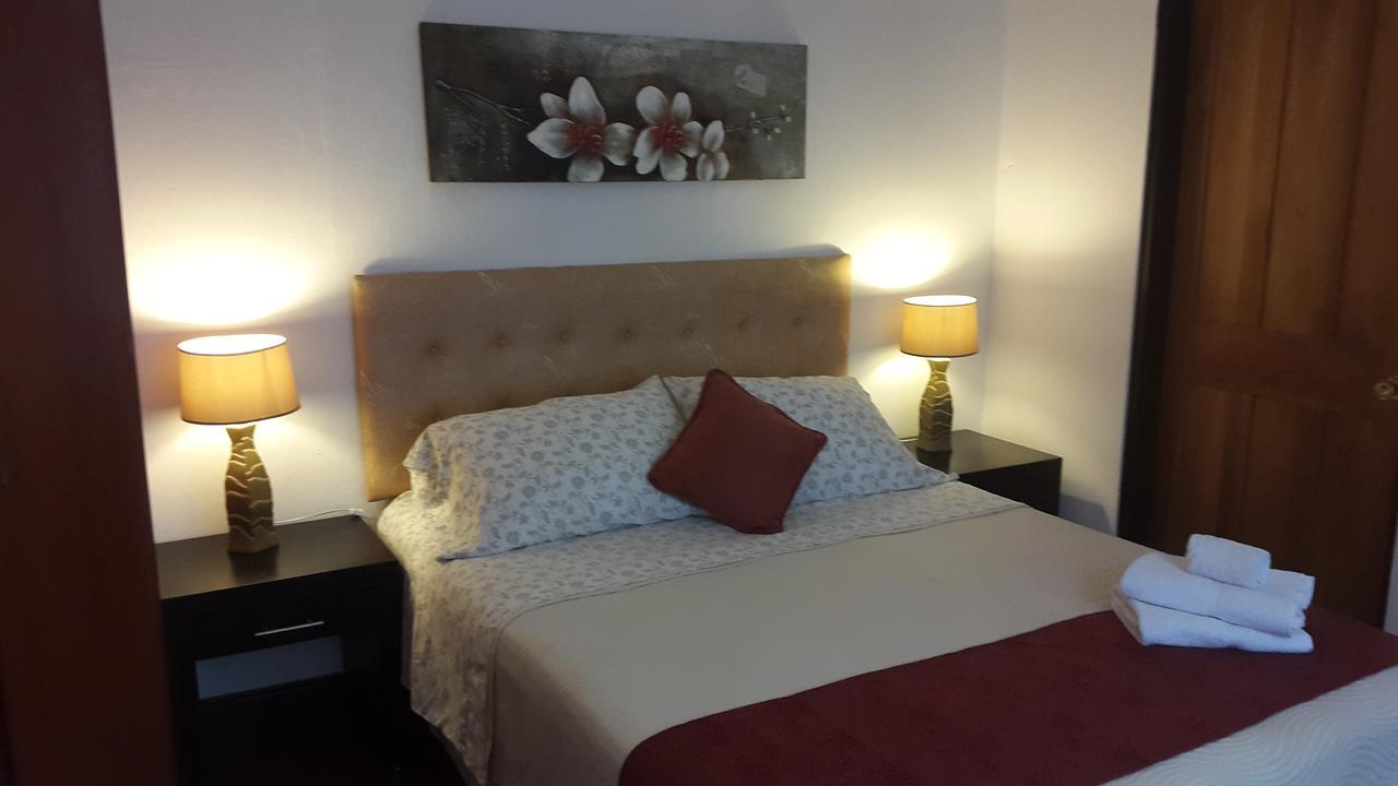 Hotel Dream House Escazu サンホセ エクステリア 写真