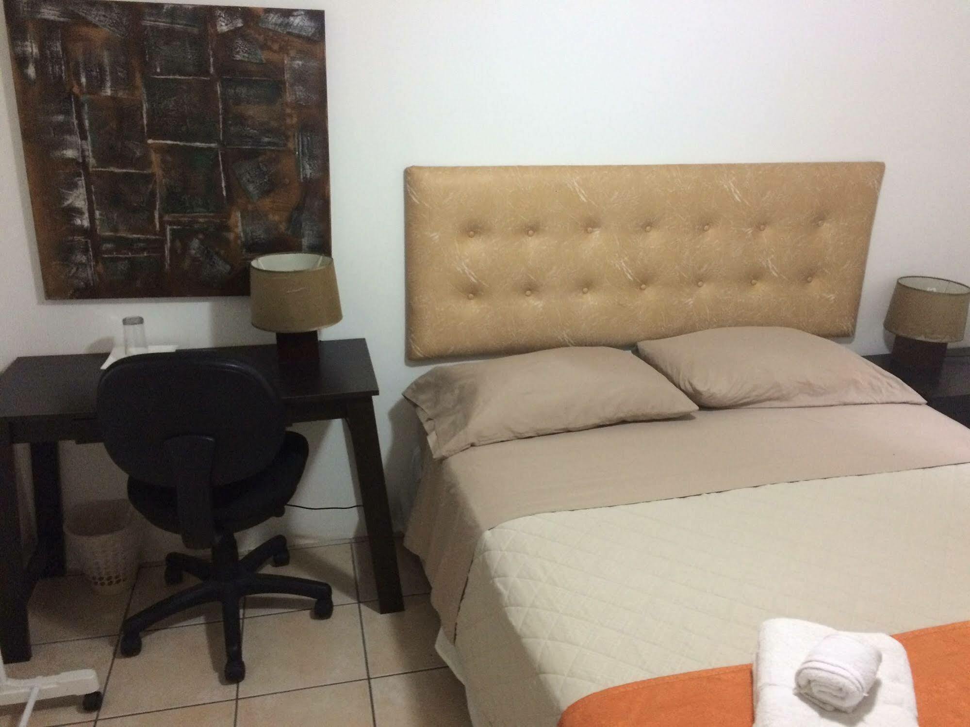 Hotel Dream House Escazu サンホセ エクステリア 写真