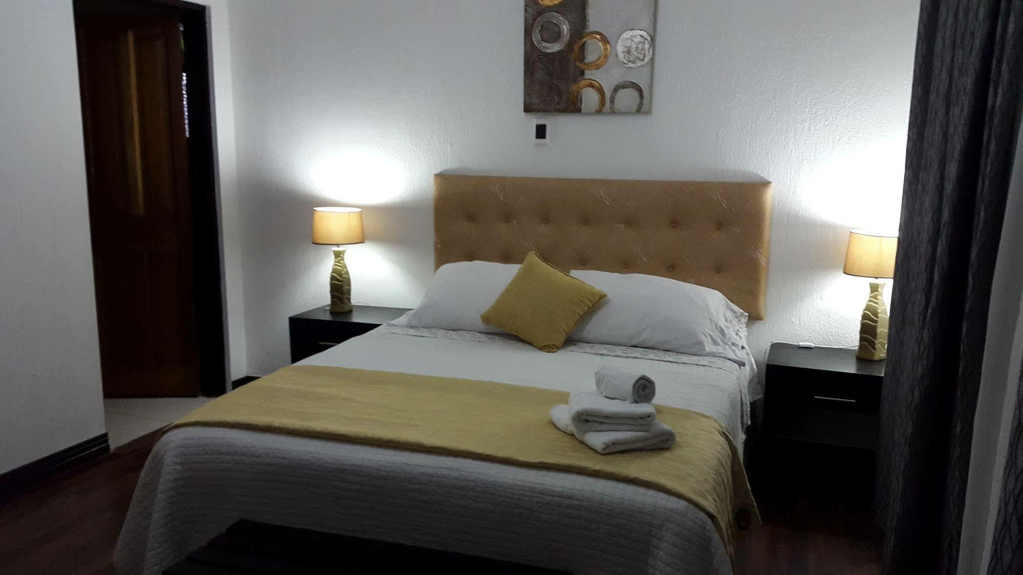 Hotel Dream House Escazu サンホセ エクステリア 写真